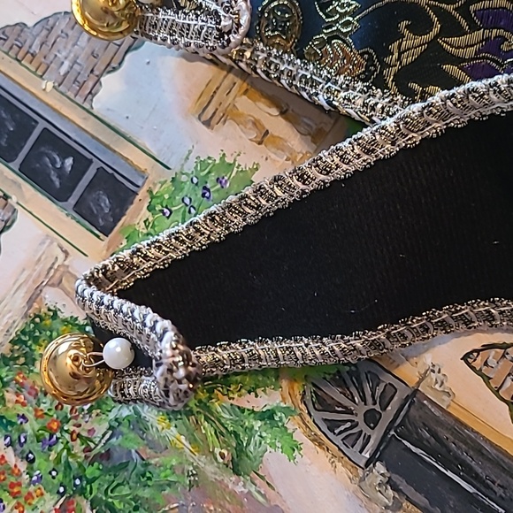 Masquerade Venezian Jester Black,Gold White Crack Grain Style Full Face Mask. - Picture 4 of 12